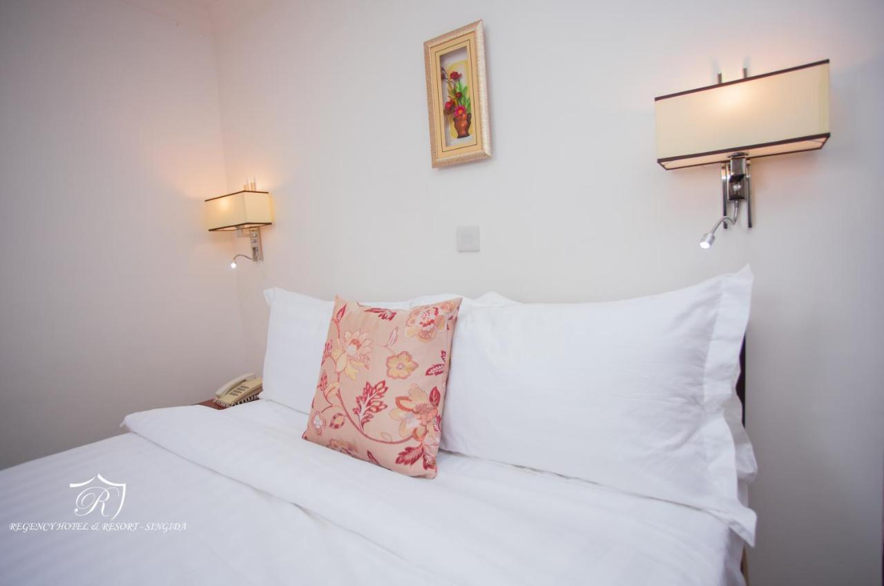 Regency Resort Singida Екстериор снимка