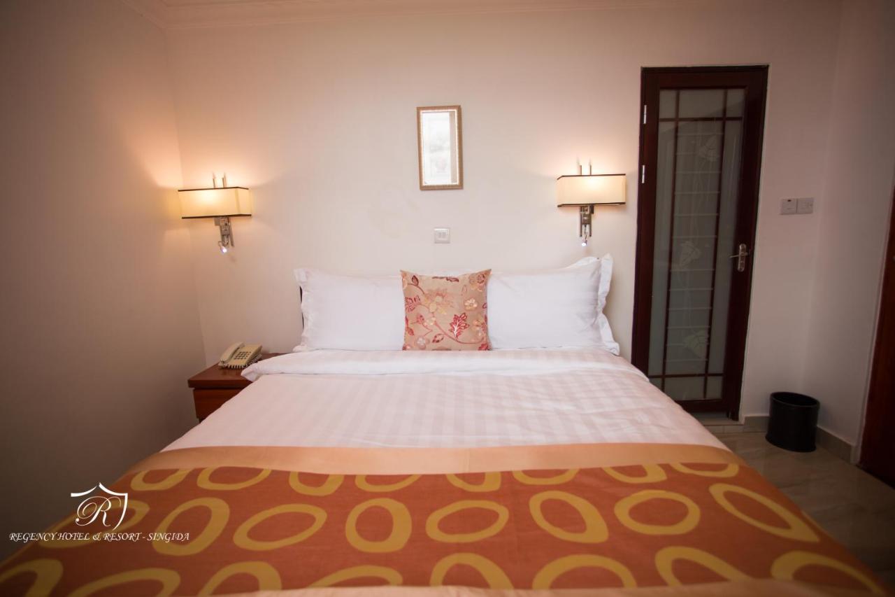 Regency Resort Singida Екстериор снимка