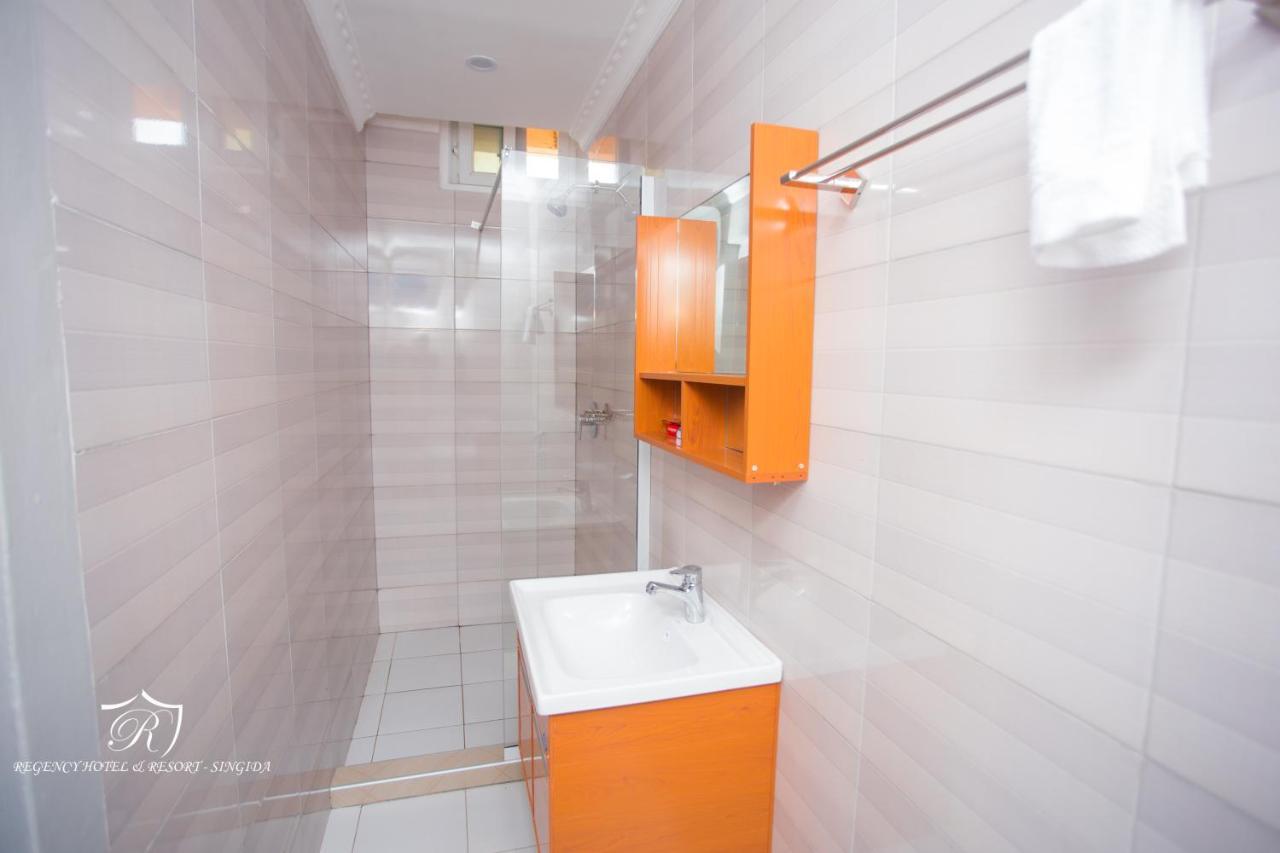 Regency Resort Singida Екстериор снимка