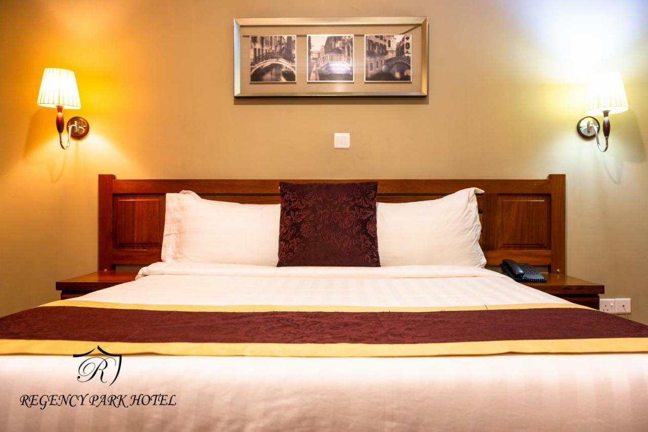 Regency Resort Singida Екстериор снимка