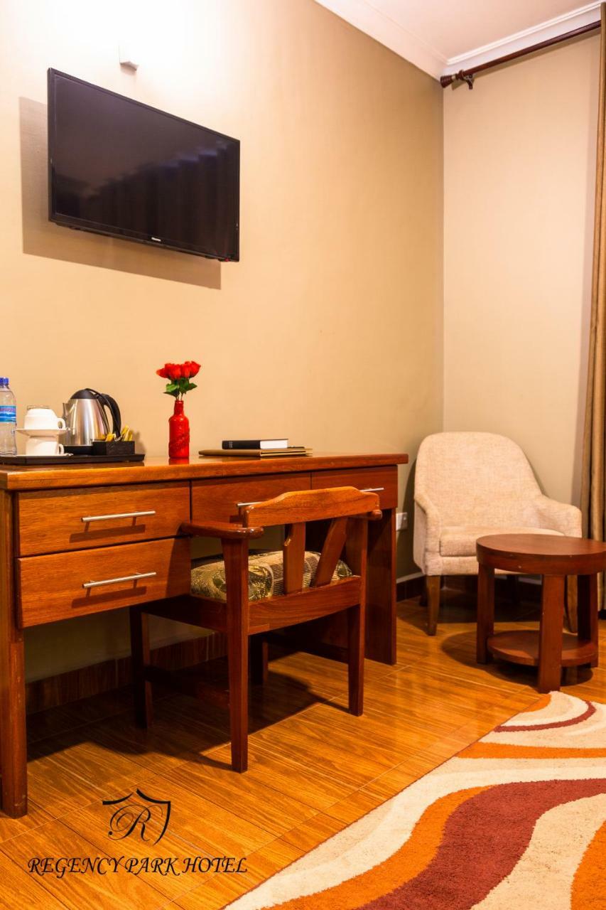 Regency Resort Singida Екстериор снимка