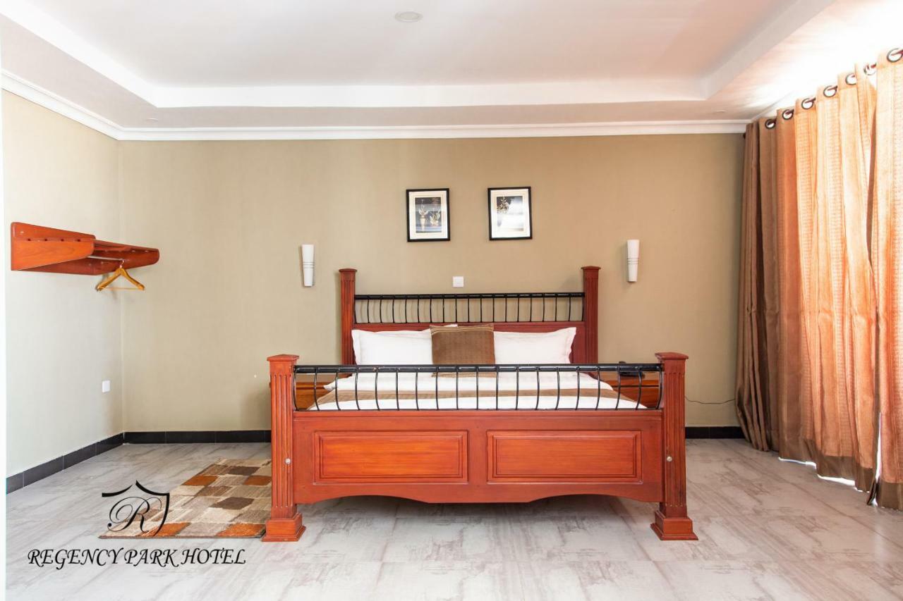 Regency Resort Singida Екстериор снимка