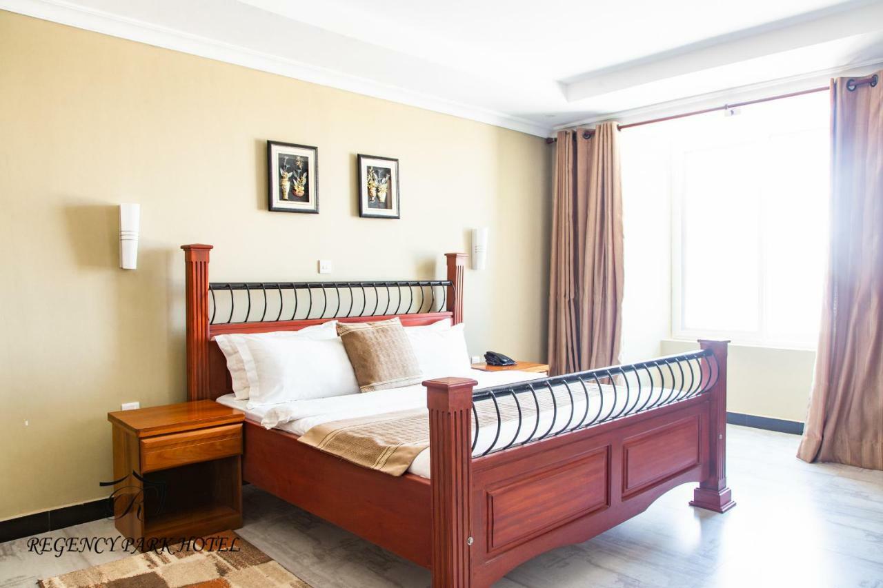 Regency Resort Singida Екстериор снимка