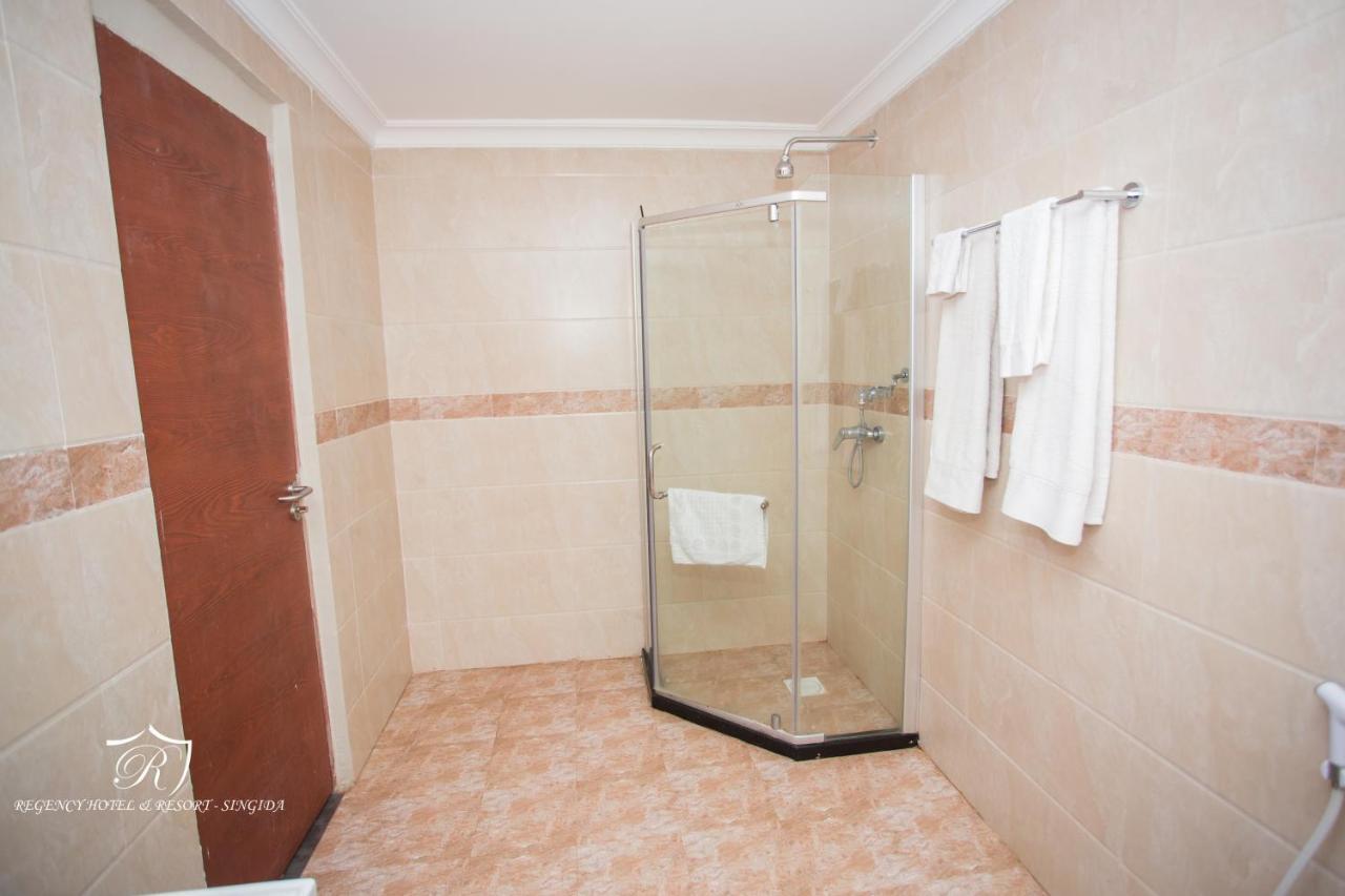 Regency Resort Singida Екстериор снимка